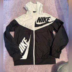 Nike wind breaker